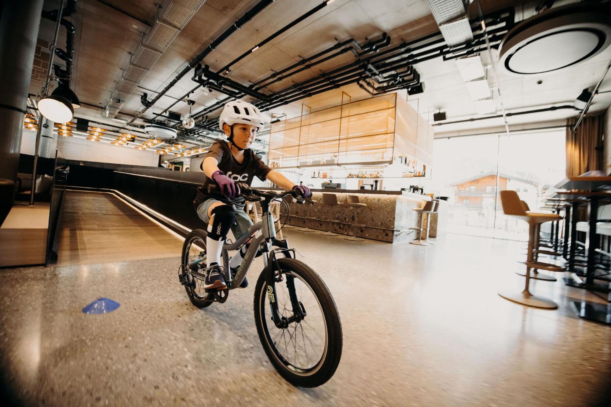 Dips&Drops - The First Bike And Ski Hub Flachau Exterior foto